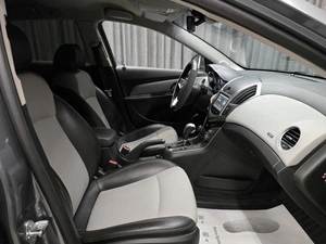 Универсал Chevrolet Cruze 2013 года, 870000 рублей, Красноярск