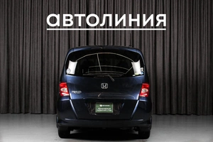 Минивэн Honda Freed 2009 года, 1030000 рублей, Красноярск