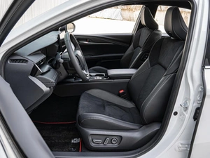 Седан Toyota Camry 2025 года, 4560000 рублей, Краснодар