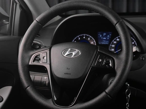 Седан Hyundai Solaris 2013 года, 949000 рублей, Тюмень