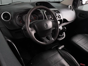 Renault Kangoo, II рестайлинг (2013—н. в.), 1.6 MT (102 л.с.) 2015г. 2015 года, 1060000 рублей, Воронеж