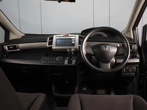 Минивэн Honda Freed 2011 года, 1010000 рублей, Омск