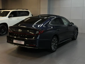 Седан Hyundai Sonata 2019 года, 2087000 рублей, Красноярск