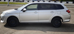 Универсал Toyota Corolla Fielder 2017 года, 1450000 рублей, Красноярск