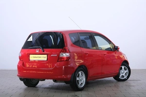 Хетчбэк Honda Jazz 2006 года, 679000 рублей, Омск