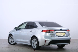 Седан Toyota Corolla 2019 года, 2299000 рублей, Омск