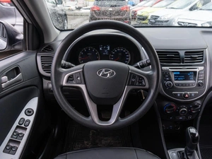 Седан Hyundai Solaris 2015 года, 1359000 рублей, Саратов