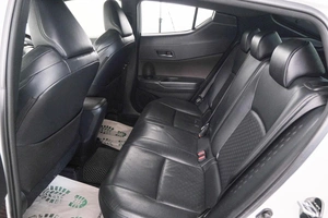 Внедорожник Toyota C-HR 2017 года, 2009000 рублей, Красноярск