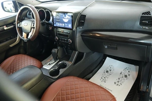 Внедорожник Kia Sorento 2010 года, 1549000 рублей, Омск
