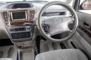 Минивэн Toyota Nadia 2001 года, 659000 рублей, Барнаул