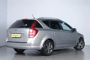 Универсал Kia Ceed 2012 года, 949000 рублей, Челябинск