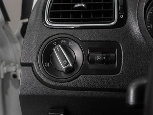 Седан Volkswagen Polo 2018 года, 880000 рублей, Тюмень