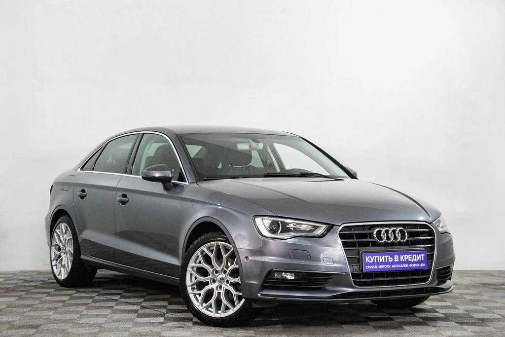 Седан Audi A3 2016 года, 1939000 рублей, Сургут