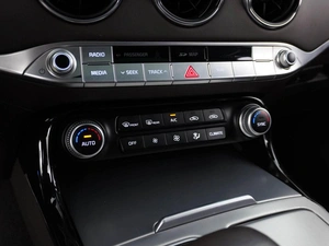 Лифтбек Kia Stinger 2018 года, 2498999 рублей, Москва