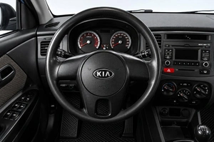 Седан Kia Rio 2010 года, 579000 рублей, Челябинск