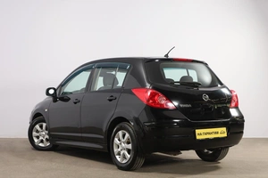 Хетчбэк Nissan Tiida 2012 года, 829000 рублей, Новосибирск
