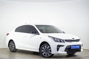 Седан Kia Rio 2018 года, 1099000 рублей, Оренбург