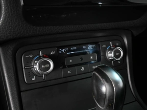 Внедорожник Volkswagen Touareg 2011 года, 1949000 рублей, Ростов-на-Дону
