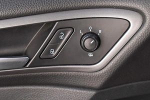 Хетчбэк Volkswagen Golf 2013 года, 1289000 рублей, Челябинск