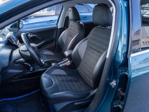 Внедорожник Peugeot 2008 2019 года, 1099000 рублей, Саратов