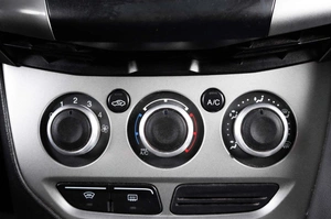 Хетчбэк Ford Focus 2013 года, 599000 рублей, Пермь