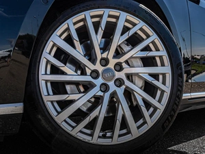 Седан Audi A8 2019 года, 4950000 рублей, Краснодар