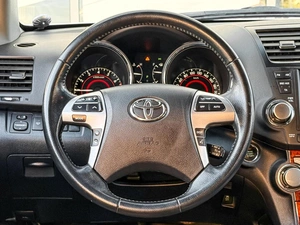 Внедорожник Toyota Highlander 2012 года, 1898000 рублей, Ставрополь