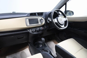 Хетчбэк Toyota Vitz 2011 года, 759000 рублей, Новосибирск