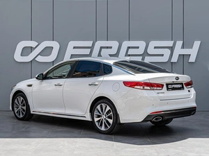 Седан Kia Optima 2017 года, 1825000 рублей, Краснодар
