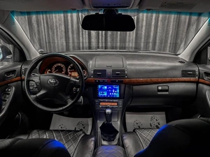 Седан Toyota Avensis 2008 года, 950000 рублей, Красноярск