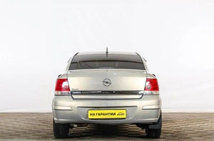Седан Opel Astra 2008 года, 559000 рублей, Тюмень
