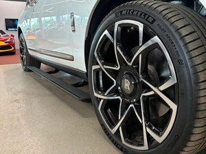 Внедорожник Rolls-Royce Cullinan 2022 года, 33599000 рублей, Павловская Слобода