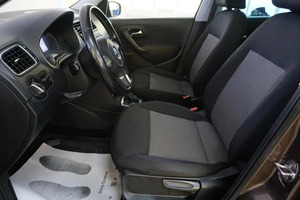 Седан Volkswagen Polo 2014 года, 859000 рублей, Омск