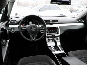 Седан Volkswagen Passat 2012 года, 899000 рублей, Волгоград