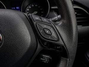 Внедорожник Toyota C-HR 2018 года, 2050000 рублей, Краснодар