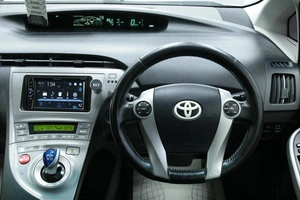 Лифтбек Toyota Prius 2012 года, 1088000 рублей, Солонцы