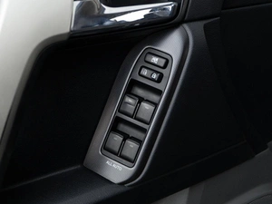 Внедорожник Toyota Land Cruiser Prado 2011 года, 2377077 рублей, Москва