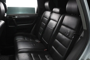 Внедорожник Volkswagen Touareg 2006 года, 1020000 рублей, Омск