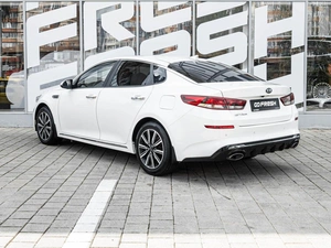 Седан Kia Optima 2019 года, 2118000 рублей, Ставрополь