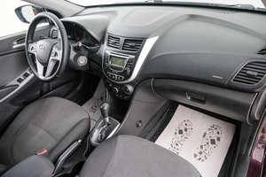 Седан Hyundai Solaris 2013 года, 899000 рублей, Красноярск