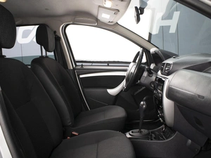 Внедорожник Nissan Terrano 2016 года, 1330000 рублей, Омск