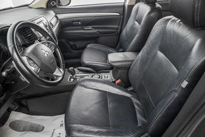 Внедорожник Mitsubishi Outlander 2012 года, 1499000 рублей, Барнаул