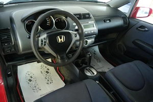 Хетчбэк Honda Jazz 2006 года, 679000 рублей, Омск