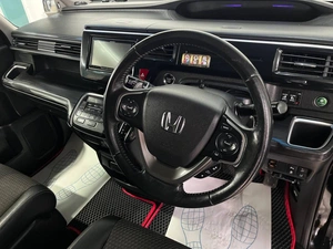 Минивэн Honda Stepwgn Spada 2015 года, 1949000 рублей, Красноярск