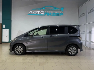 Минивэн Honda Freed 2012 года, 979000 рублей, Красноярск
