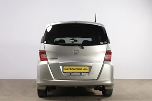 Минивэн Honda Freed 2010 года, 999000 рублей, Новосибирск
