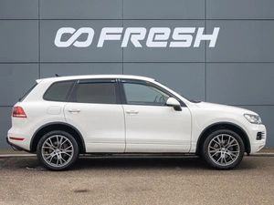 Внедорожник Volkswagen Touareg 2011 года, 2100000 рублей, Краснодар