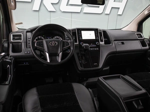 Минивэн Toyota Hiace 2021 года, 5350000 рублей, Большой Сочи