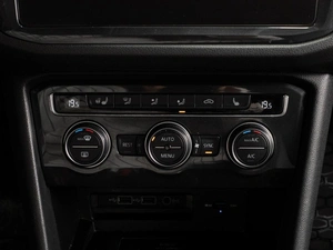 Внедорожник Volkswagen Tiguan 2020 года, 2999000 рублей, Тюмень