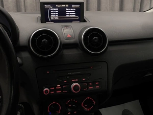 Хетчбэк Audi A1 2013 года, 1099000 рублей, Красноярск